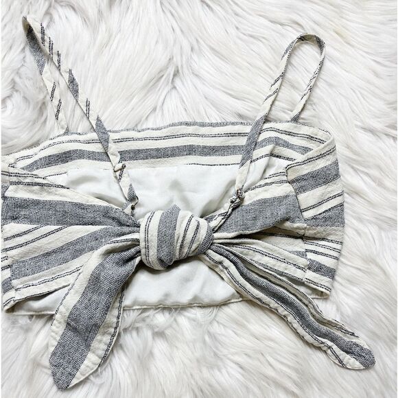 Forever 21 Striped Crop Top White and Blue Size Small - Picture 4 of 5